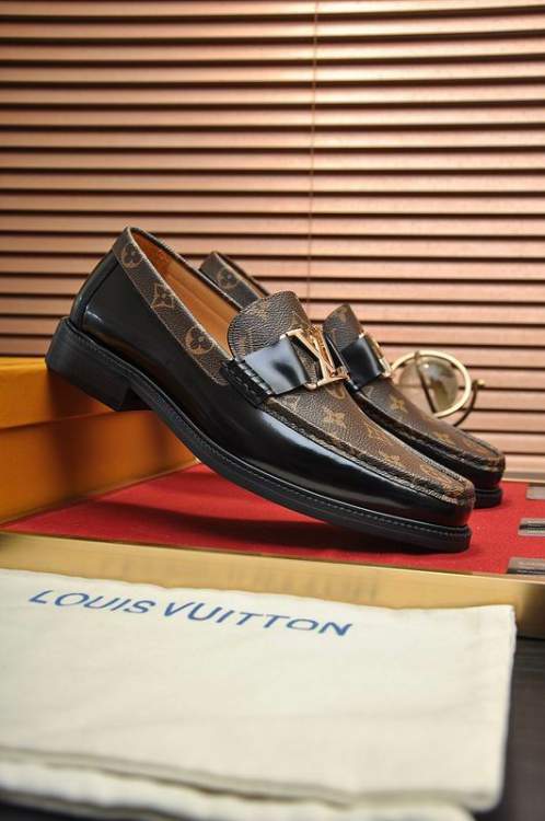 Picture of Louis Vuitton Shoes _SKULVsz38-45mnf056814344